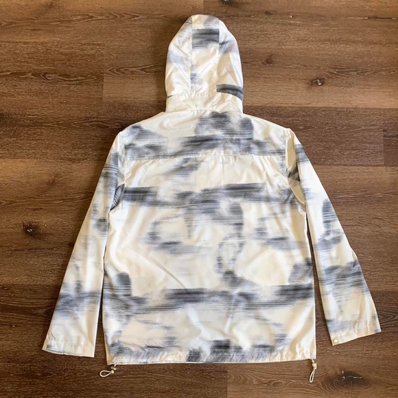 New Windbreaker - Picture 2 of 3